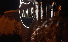 Szum I Las